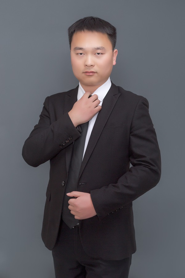 曹志豪.jpg